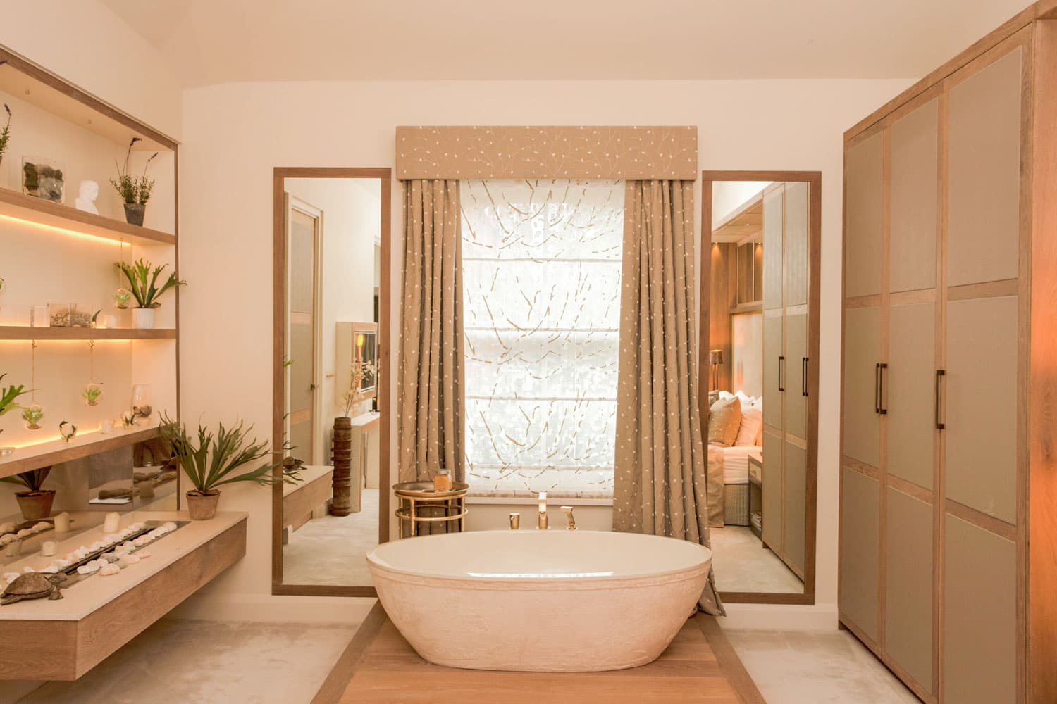 Minimalist bedroom — Sonia Korn